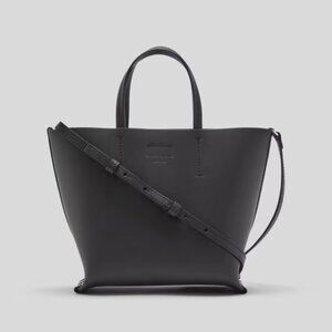 Everlane The Luxe Italian Leather Crossbody in Black